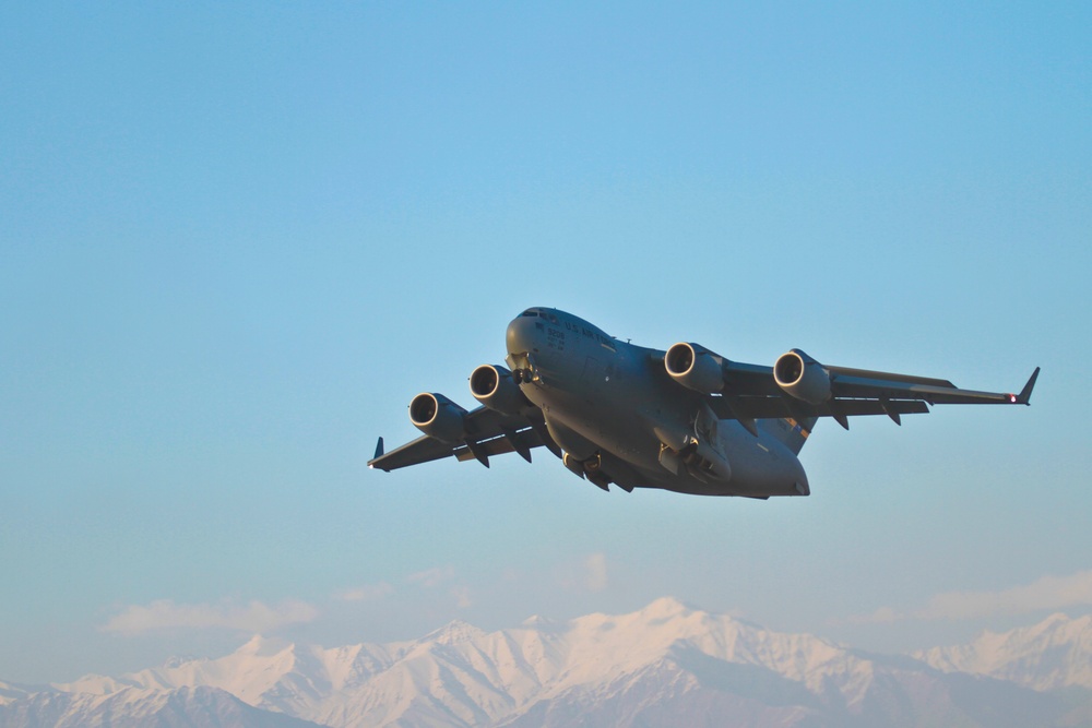 Globemaster III lifts off