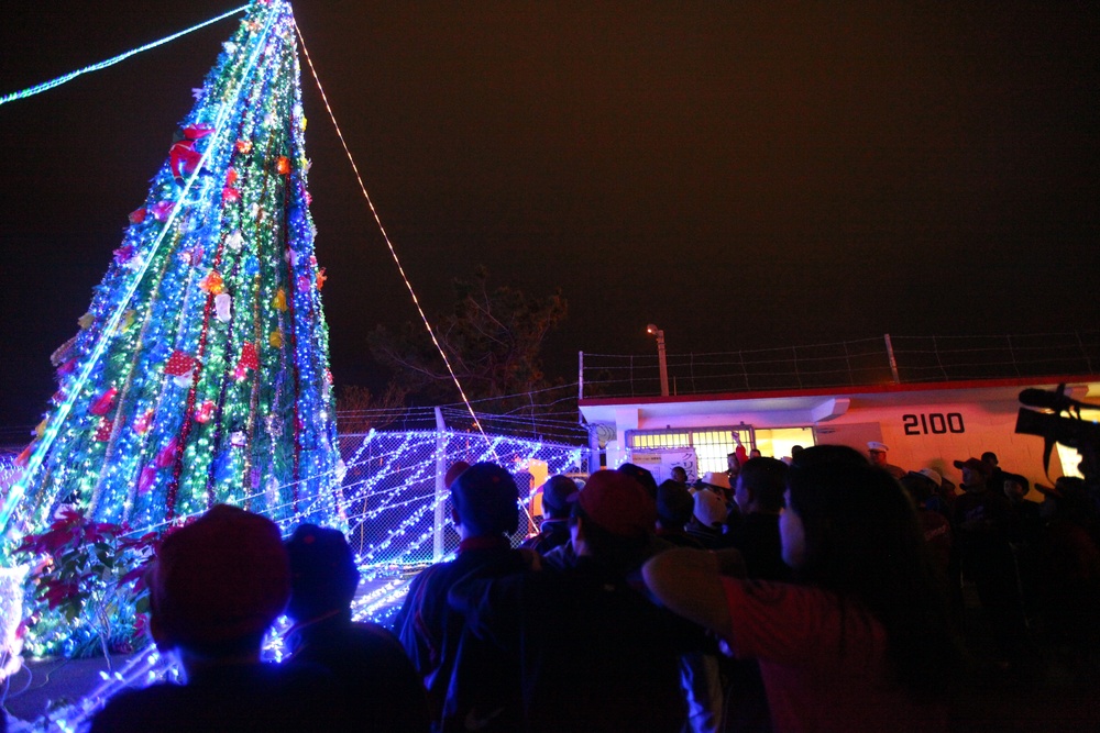 Marines join with Okinawa locals to light up season