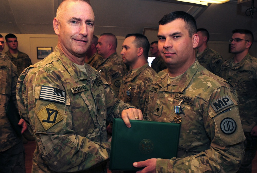 Gadsden, Ala., soldier receives combat awards