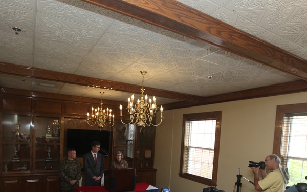 Petraeus visits Camp Lejeune to protect service members from fraud