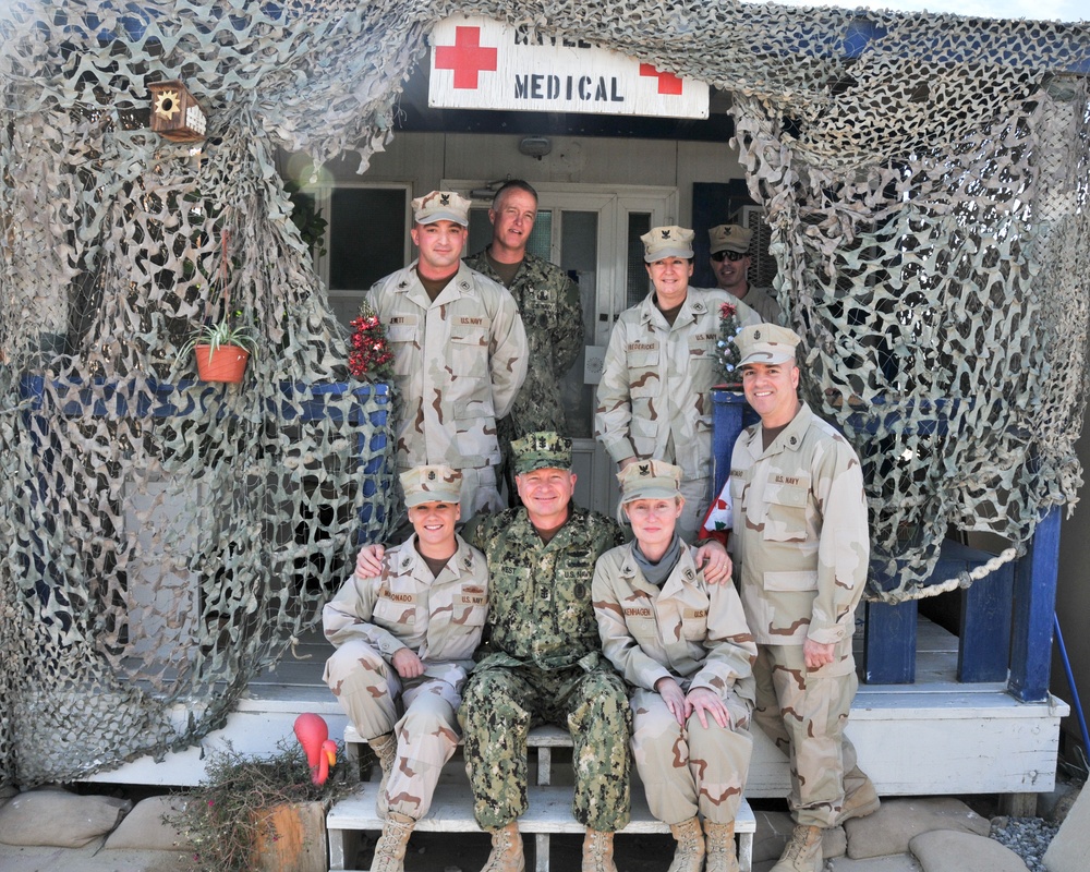 MCPON Rick West visits NAVELSG FWD sailors