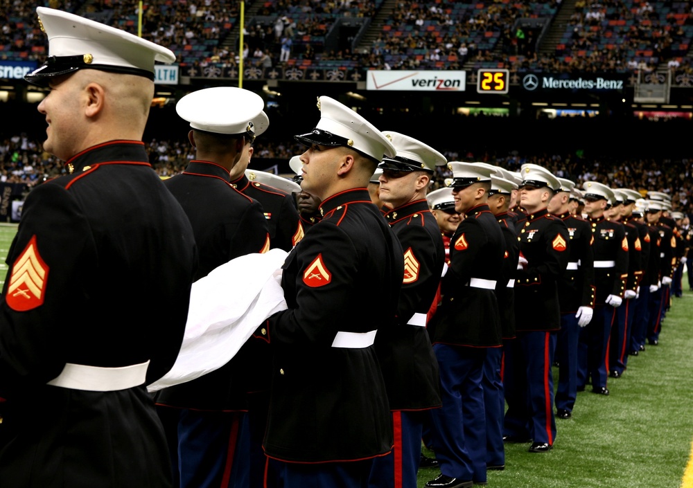 MARFORRES Marines score a touchdown with local community's hearts