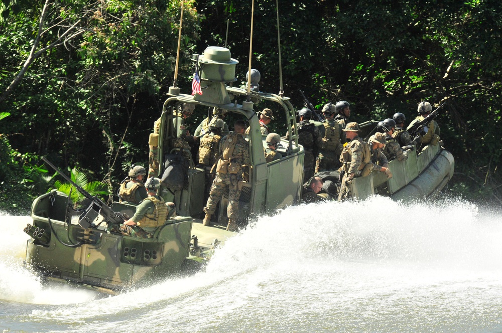 Amphibious Southern Partnership Station 2012