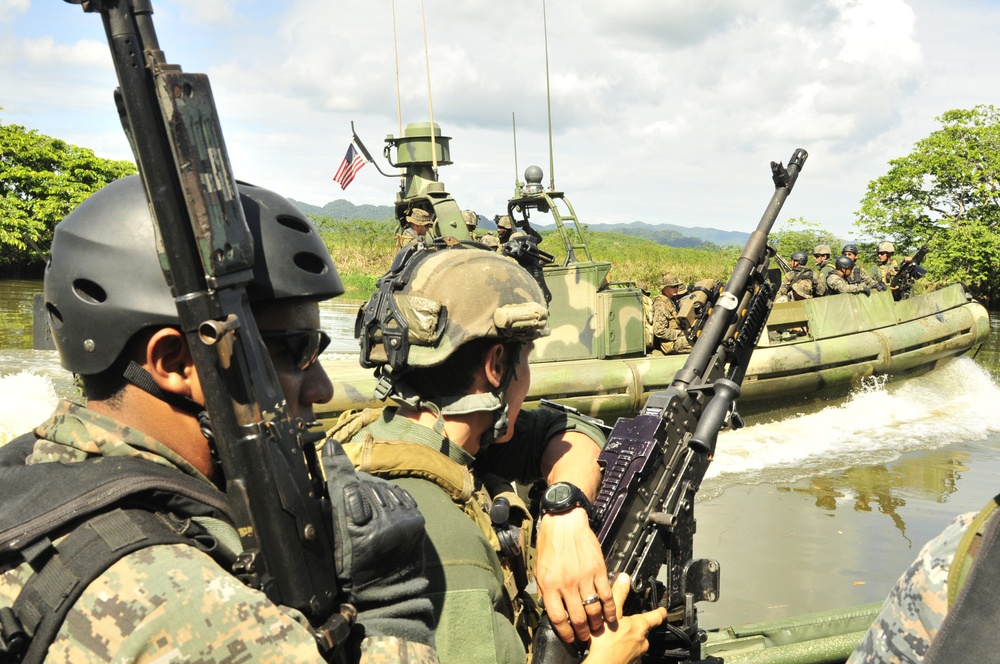 Amphibious Southern Partnership Station 2012