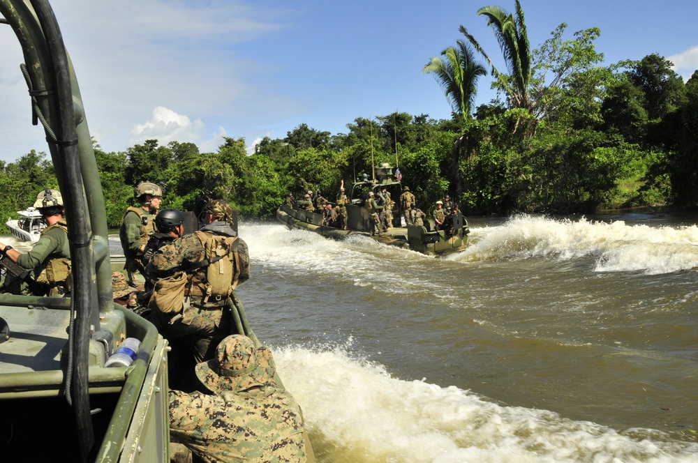 Amphibious Southern Partnership Station 2012