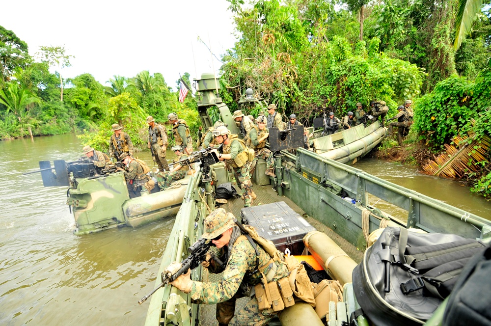 Amphibious Southern Partnership Station 2012