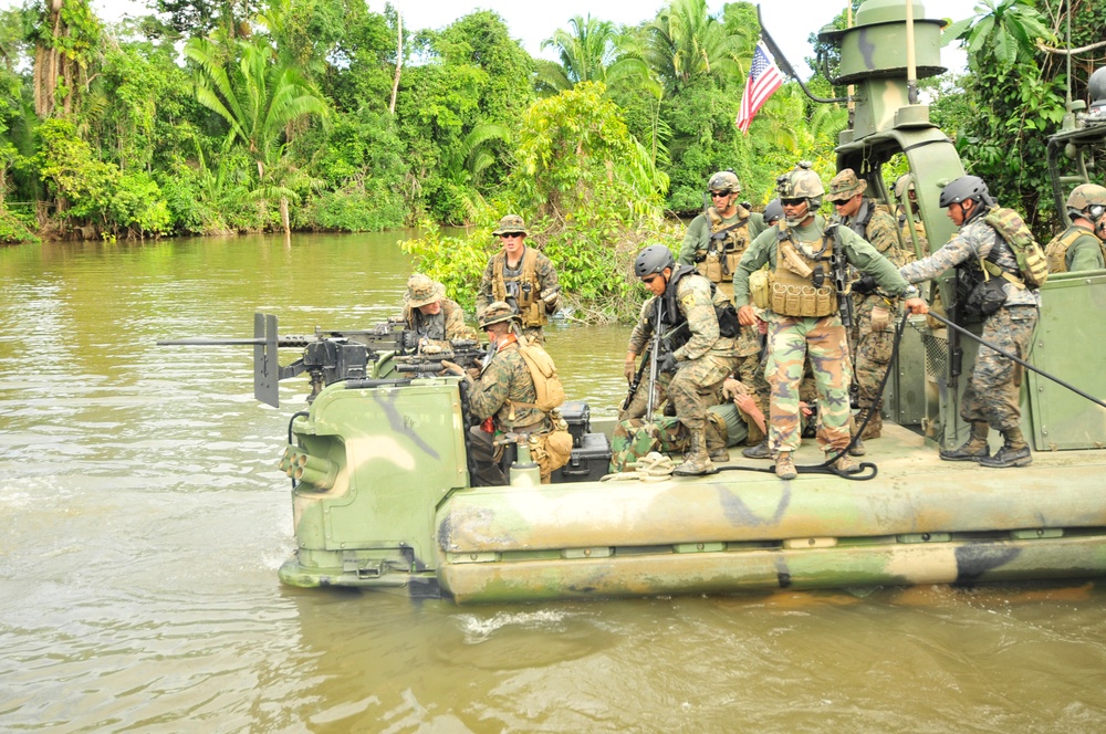 Amphibious Southern Partnership Station 2012