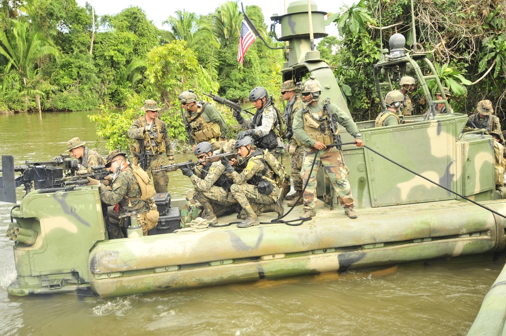 Amphibious Southern Partnership Station 2012