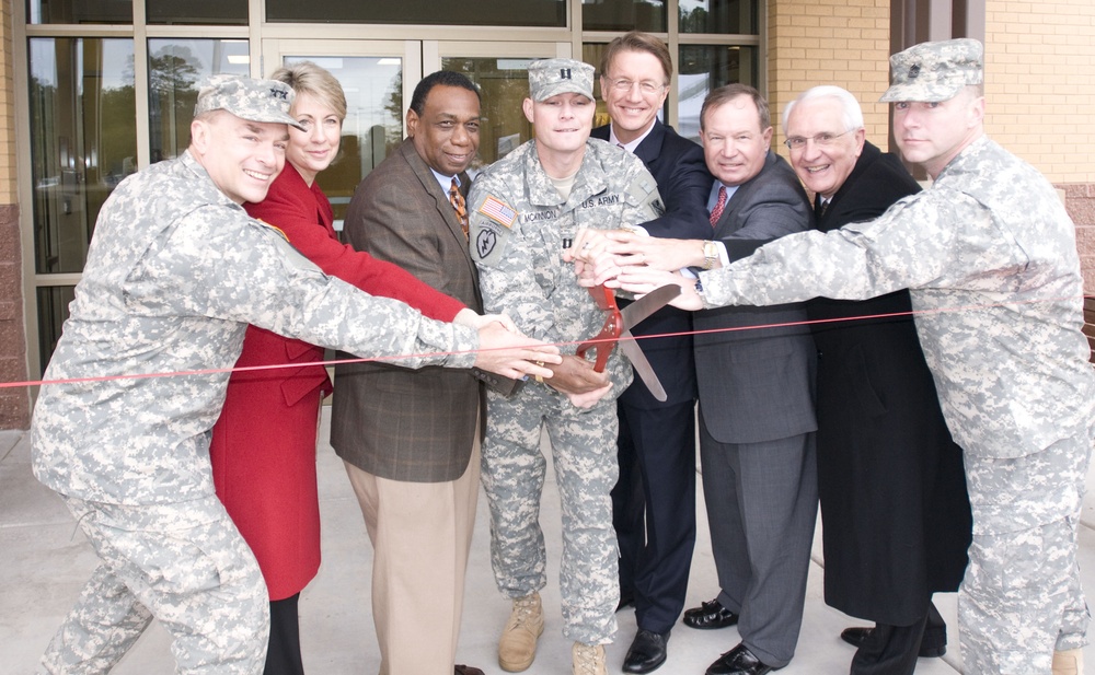 New Armed Forces Reserve Center opens in Wilmington
