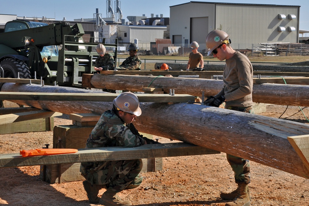 Seabees learn timber tower skill at NCBC Gulfport
