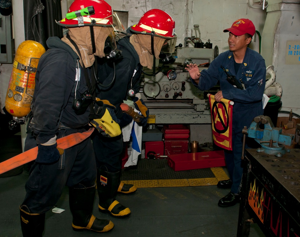 USS Stethem sailors survivability training