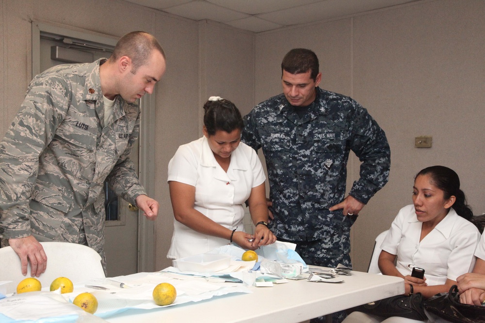 Sailors oversee medical training in El Salvador