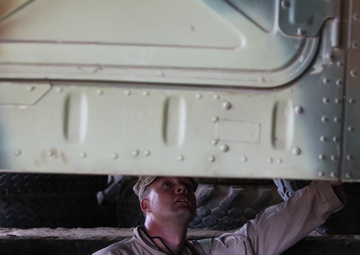 US Marines support Somalia-bound Djiboutian motor group