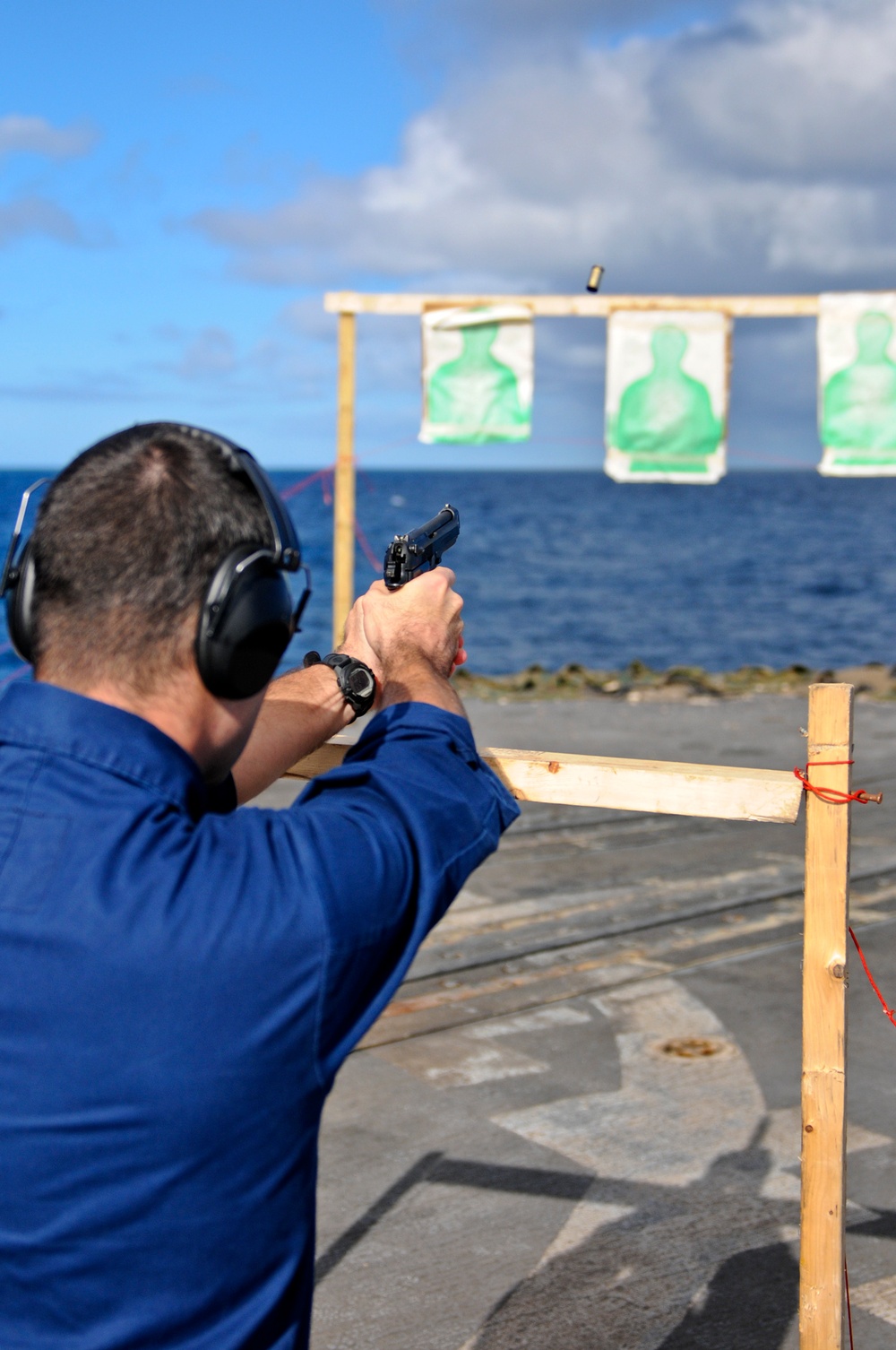 USS Anzio weapons qualification course