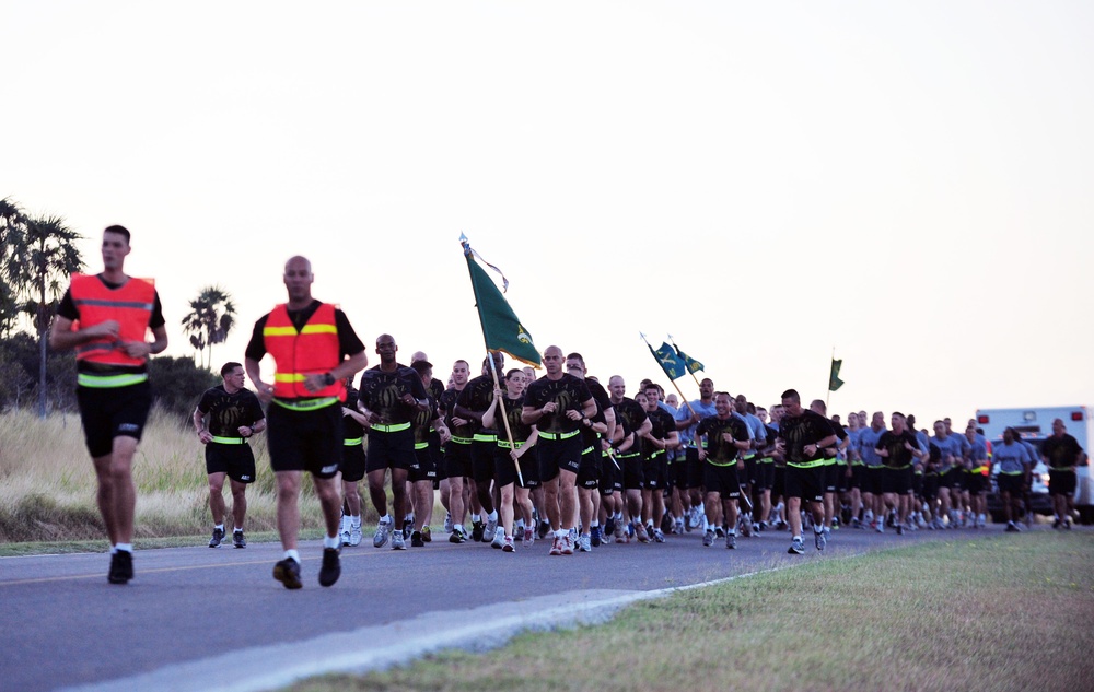 The 525th Military Police Battalion sunrise run