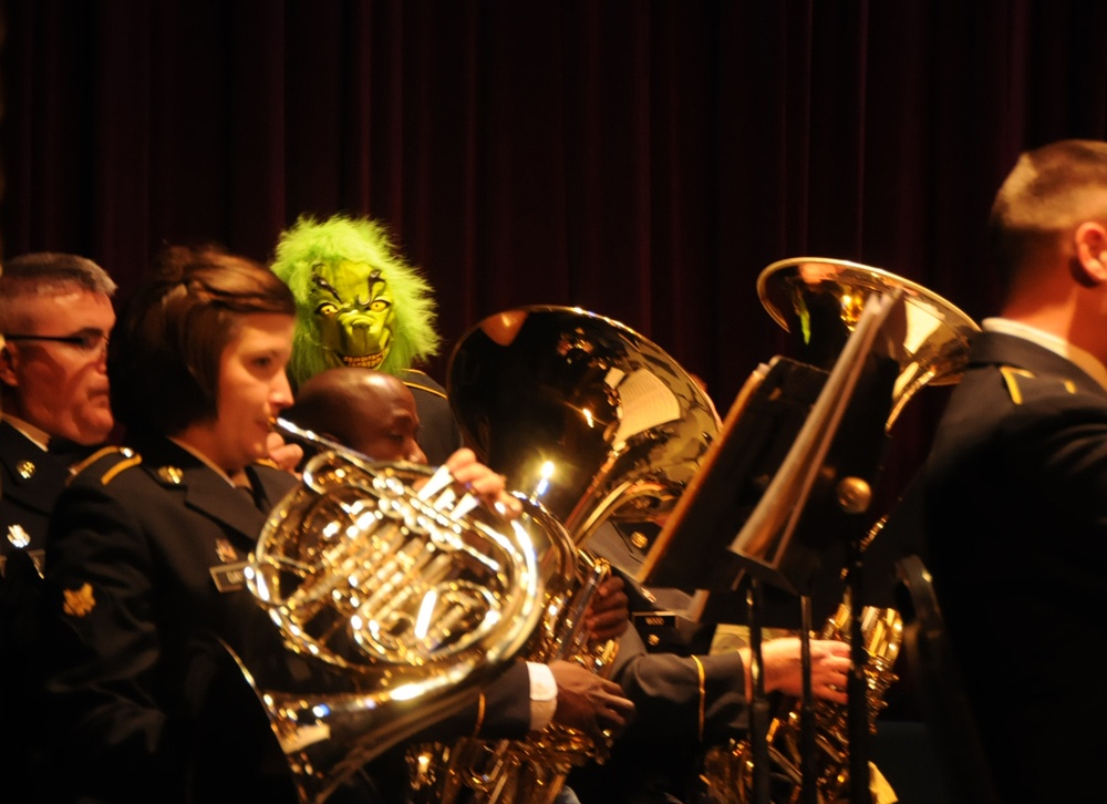 208th Army Reserve band annual Holiday Concert