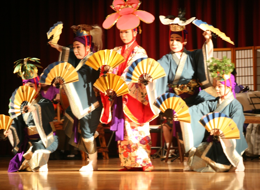Okinawan dancers bring culture to Camp Foster