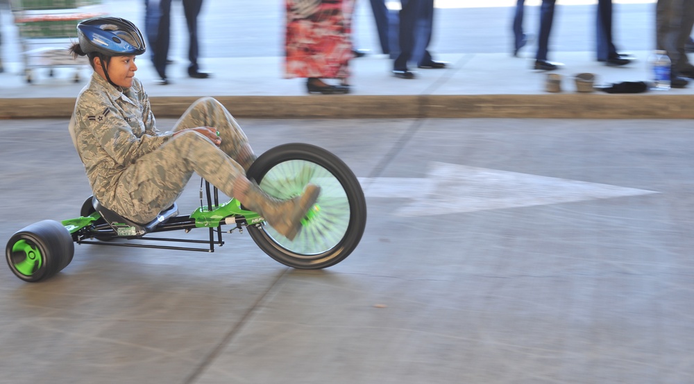 NASCAR driver Matt Kenseth visits Travis AFB