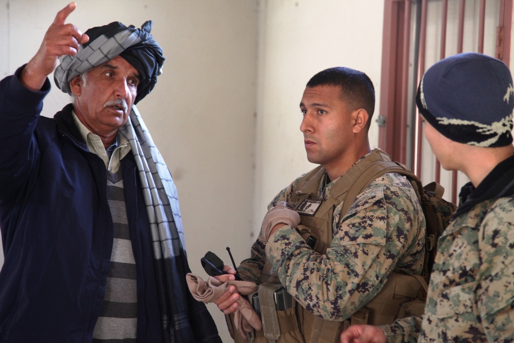 Marines train in Host Nation Police Advisory Course