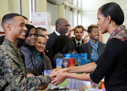 Michelle Obama visits with US Marines