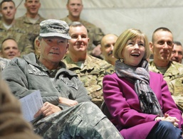 USO holiday tour brings laughs, platinum vocals to Bagram