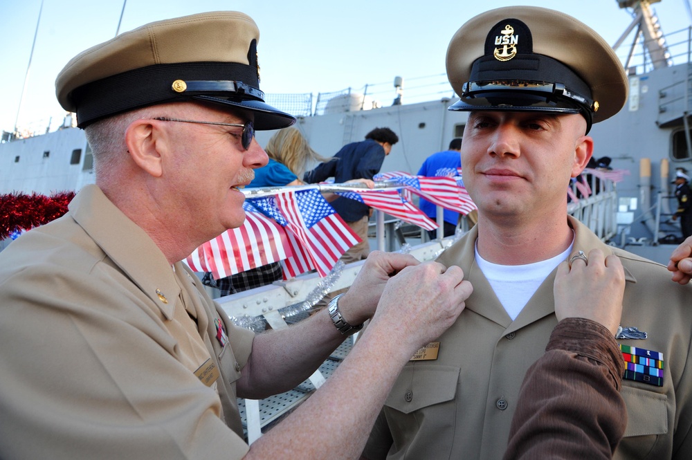 USS Samuel B. Roberts homecoming