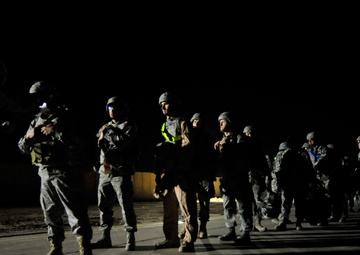 Last airmen flying out of Iraq