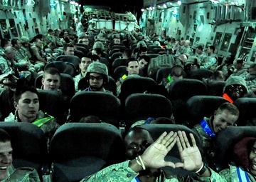Last airmen flying out of Iraq