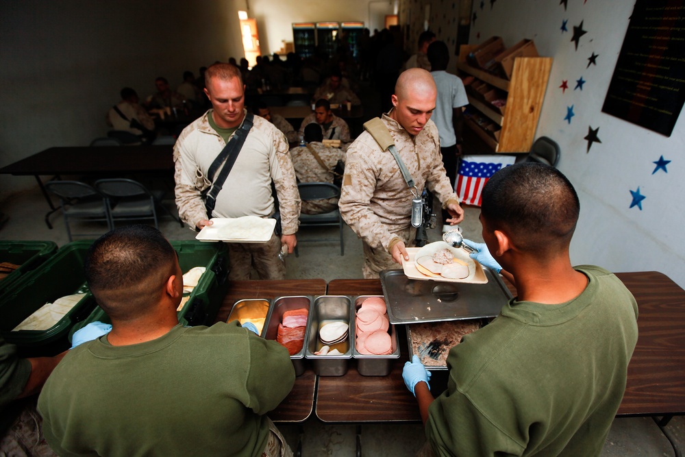 Combat cooks feed 'America’s Battalion' in Afghanistan