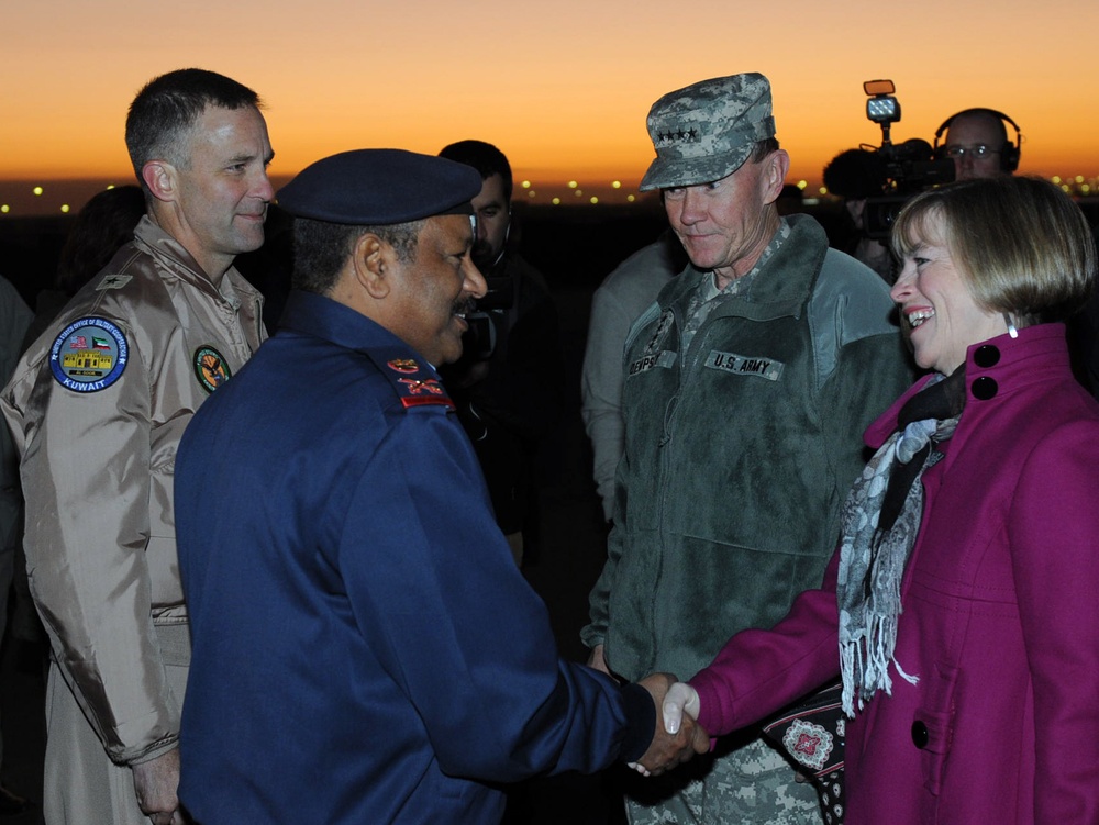 General Dempsey visits Kuwait