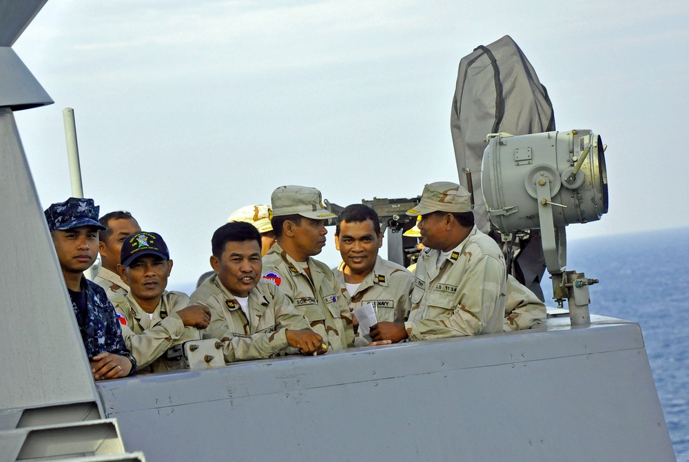 USS New Orleans trains off the coast of Cambodia