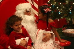 3rd Maintenance Battalion holds Christmas party reunion