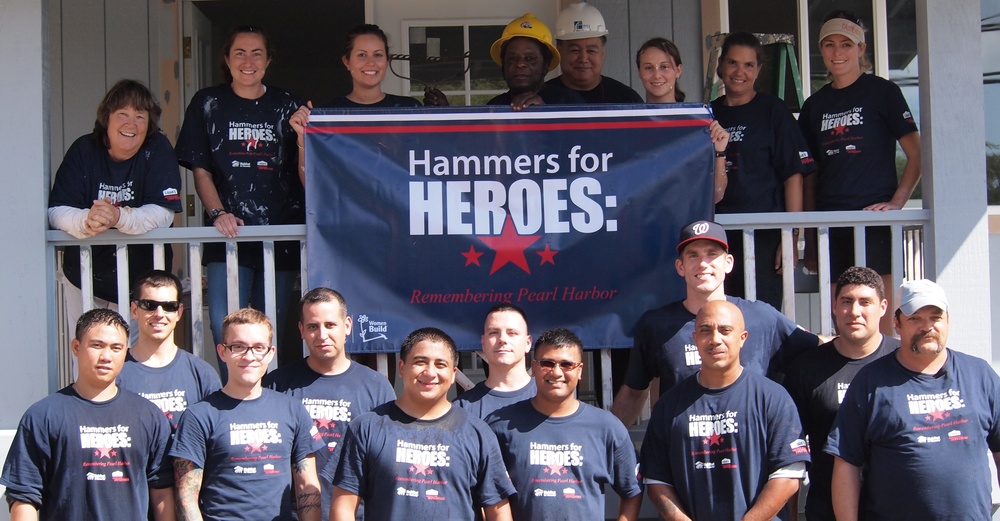 'Hammers for Heroes' gets hand from Marines and sailors