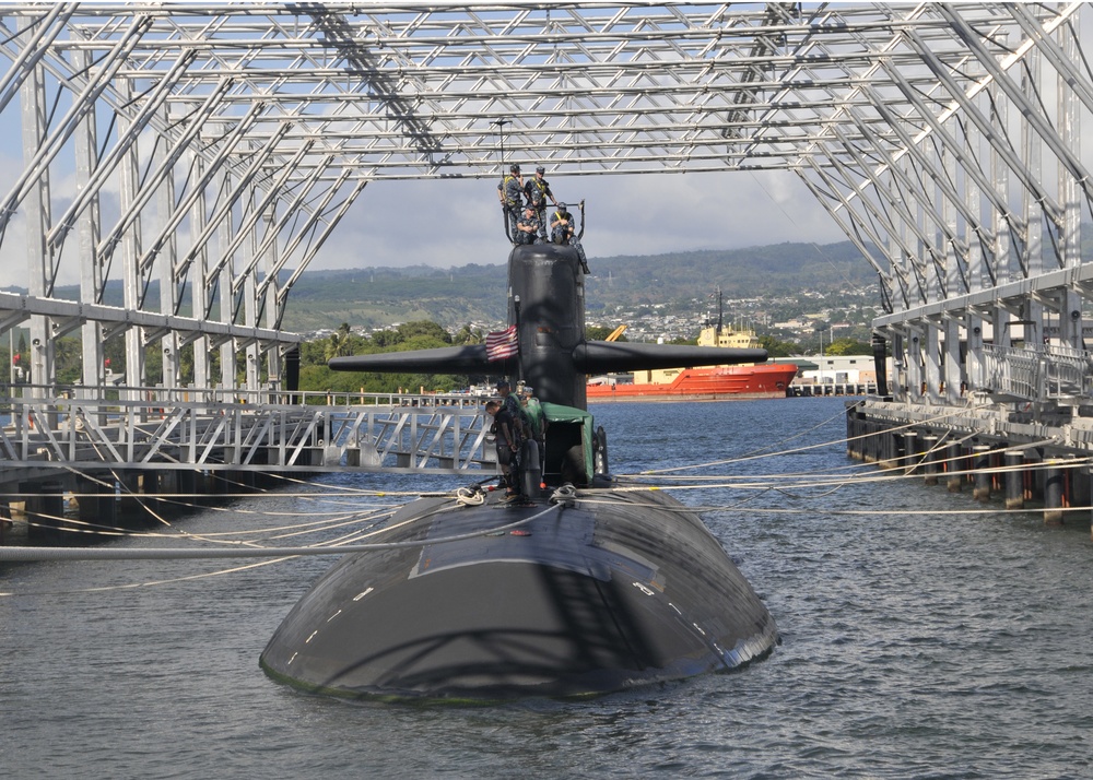 USS Olympia conducts first new drive-in submarine magnetic silencing facility