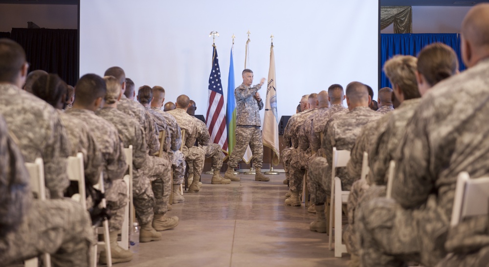 Sergeant Major of the Army visits soldiers in the Horn of Africa