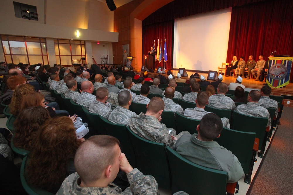 Hometown Heroes ceremony honors deployed airmen