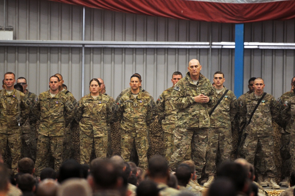 Army Chief of Staff Gen. Raymond Odierno speaks to soldiers on Kandahar Airfield