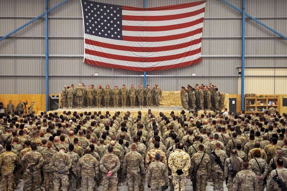 Army Chief of Staff Raymond Odierno presents awards to Soldiers on Kandahar Airfield