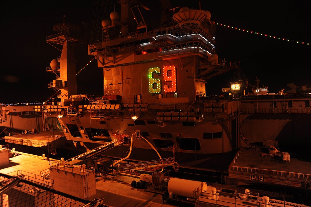 USS Dwight D. Eisenhower light show