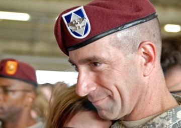 Home for the holidays: Last soldiers redeploy to Fort Bragg from Iraq