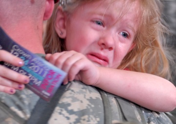 Home for the holidays: Last soldiers redeploy to Fort Bragg from Iraq
