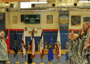 Army Reserve leadership visits troops