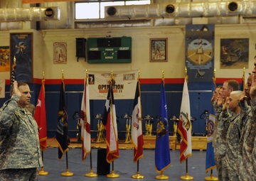 Army Reserve leadership visits troops