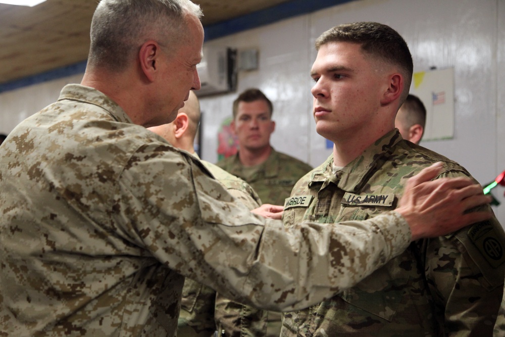 ISAF commander visits soldiers in Balkh