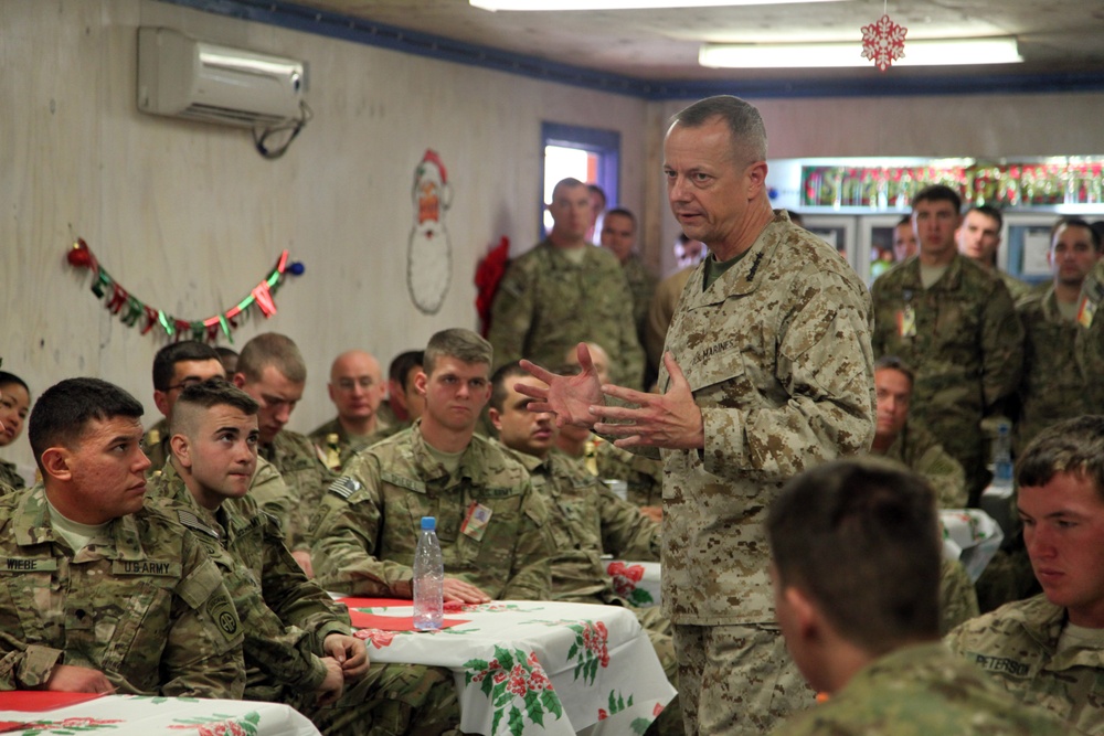 ISAF commander visits soldiers in Balkh