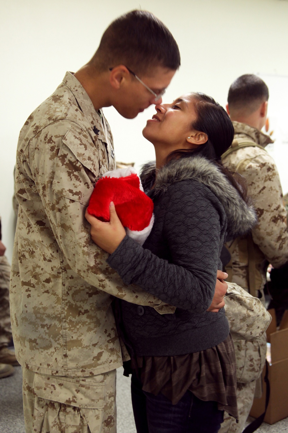 Deployed Marines return in time for Christmas