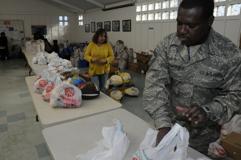 Nevada Air National Guard helps holiday community