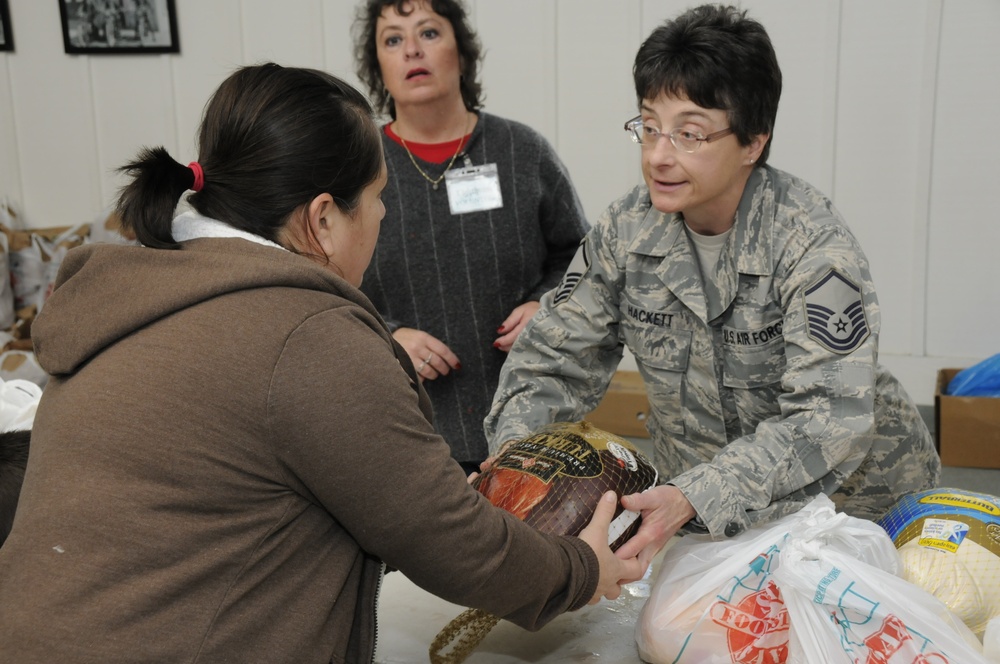 Nevada Air National Guard helps Holiday Community