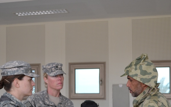 Kuwait and Minnesota National Guard soldiers train together