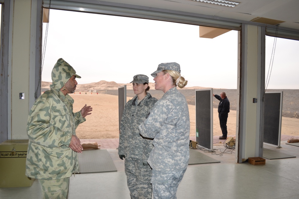 Kuwait and Minnesota National Guard soldiers train together